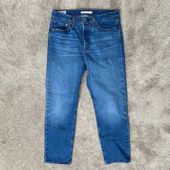 Levi's Wedgie Straight Jeans - Picture 4 of 5
